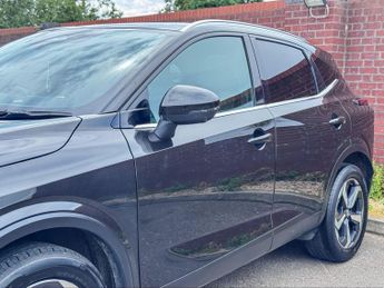 Nissan Qashqai 1.3 DIG-T MHEV N-Connecta Euro 6 (s/s) 5dr