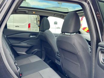 Nissan Qashqai 1.3 DIG-T MHEV N-Connecta Euro 6 (s/s) 5dr