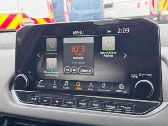 Nissan Qashqai 1.3 DIG-T MHEV N-Connecta Euro 6 (s/s) 5dr