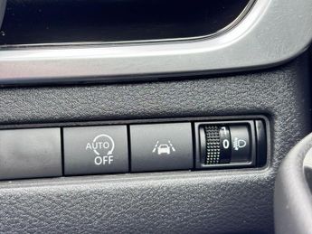 Nissan Qashqai 1.3 DIG-T MHEV N-Connecta Euro 6 (s/s) 5dr