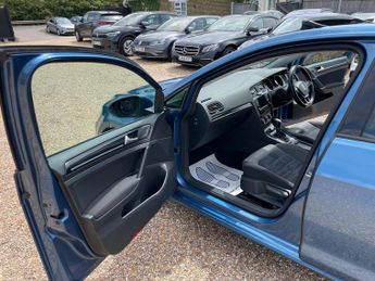 Volkswagen Golf 1.6 TDI BlueMotion Tech GT Edition DSG Euro 6 (s/s) 5dr