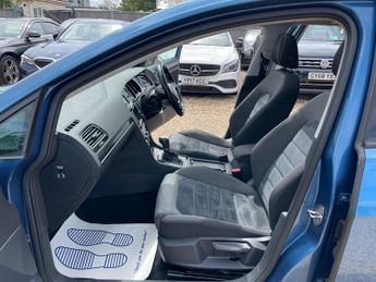 Volkswagen Golf 1.6 TDI BlueMotion Tech GT Edition DSG Euro 6 (s/s) 5dr