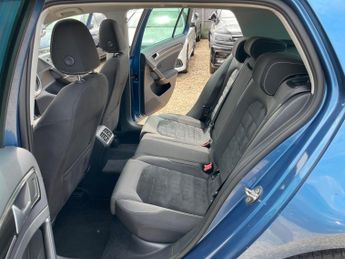 Volkswagen Golf 1.6 TDI BlueMotion Tech GT Edition DSG Euro 6 (s/s) 5dr