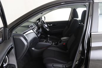 Nissan Qashqai 1.3 DIG-T Acenta Premium Euro 6 (s/s) 5dr