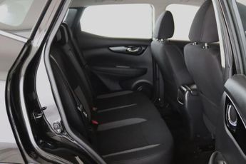 Nissan Qashqai 1.3 DIG-T Acenta Premium Euro 6 (s/s) 5dr
