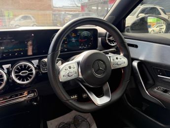 Mercedes-Benz A Class 1.3 A200 AMG Line (Premium) 7G-DCT Euro 6 (s/s) 5dr