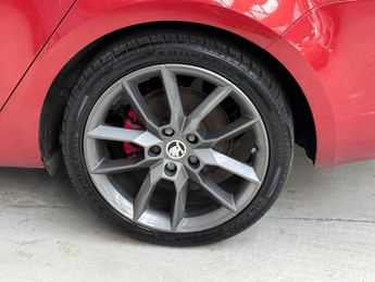 Skoda Octavia 2.0 TDI vRS DSG Euro 5 (s/s) 5dr