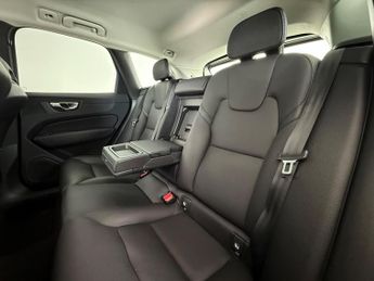 Volvo XC60 2.0 D4 Momentum Auto AWD Euro 6 (s/s) 5dr