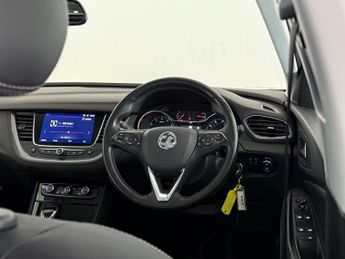 Vauxhall Grandland X 1.2 Turbo Sport Nav Auto Euro 6 (s/s) 5dr