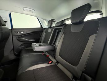 Vauxhall Grandland X 1.2 Turbo Sport Nav Auto Euro 6 (s/s) 5dr