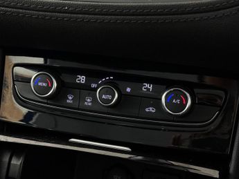 Vauxhall Grandland X 1.2 Turbo Sport Nav Auto Euro 6 (s/s) 5dr
