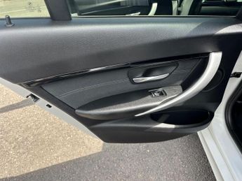 BMW 3 Series 2.0 318d Sport Touring Auto Euro 6 (s/s) 5dr