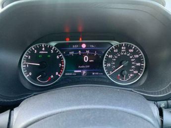 Nissan Juke 1.0 DIG-T N-Connecta DCT Auto Euro 6 (s/s) 5dr