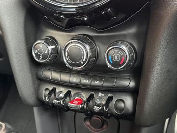 MINI Hatch 1.5 Cooper Sport Euro 6 (s/s) 3dr