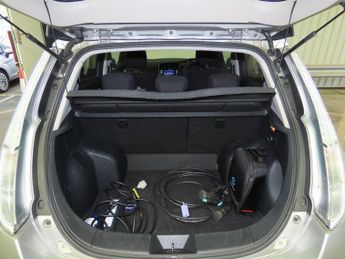 Nissan Leaf 24kWh Acenta+ Auto 5dr
