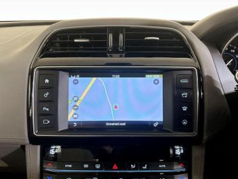 Jaguar F-PACE 2.0 P250i Portfolio Auto AWD Euro 6 (s/s) 5dr