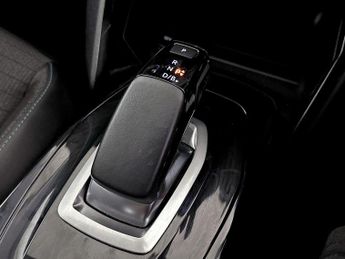 Peugeot E-208 50kWh Allure Auto 5dr