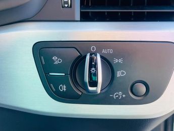 Audi A4 Avant 2.0 TDI ultra S line S Tronic Euro 6 (s/s) 5dr