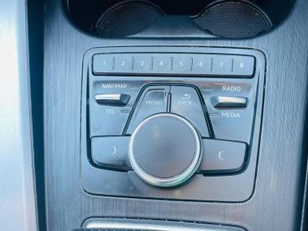 Audi A4 Avant 2.0 TDI ultra S line S Tronic Euro 6 (s/s) 5dr