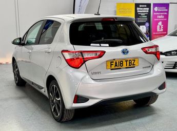 Toyota Yaris 1.5 VVT-h Design E-CVT Euro 6 (s/s) 5dr