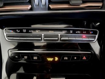 Mercedes-Benz EQC EQC 400 80kWh AMG Line (Premium Plus) Auto 4MATIC 5dr
