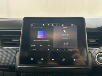 Renault Arkana 1.6 E-TECH Iconic Auto 2WD Euro 6 (s/s) 5dr