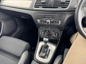 Audi Q3 1.4 TFSI CoD S line S Tronic Euro 6 (s/s) 5dr (Nav)