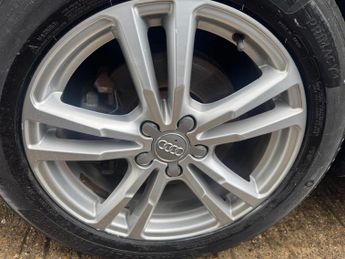 Audi Q3 1.4 TFSI CoD S line S Tronic Euro 6 (s/s) 5dr (Nav)