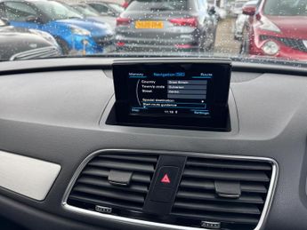 Audi Q3 1.4 TFSI CoD S line S Tronic Euro 6 (s/s) 5dr (Nav)
