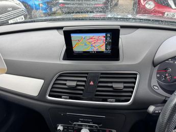 Audi Q3 1.4 TFSI CoD S line S Tronic Euro 6 (s/s) 5dr (Nav)