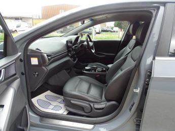 Hyundai IONIQ 38.3kWh Premium SE Auto 5dr