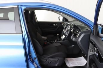 Nissan Qashqai 1.3 DIG-T N-Connecta Euro 6 (s/s) 5dr
