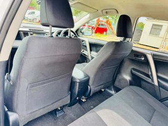 Toyota RAV4 2.5 VVT-h Icon CVT Euro 6 (s/s) 5dr