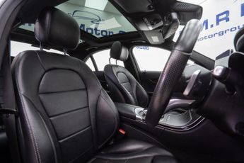 Mercedes-Benz C Class 2.0 C200 AMG Line (Premium Plus) 7G-Tronic+ Euro 6 (s/s) 4dr