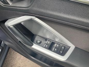 Audi Q3 2.0 TDI 35 Sport quattro Euro 6 (s/s) 5dr