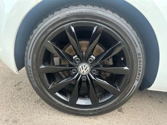 Volkswagen Golf 2.0 TDI BlueMotion Tech GT Euro 5 (s/s) 3dr