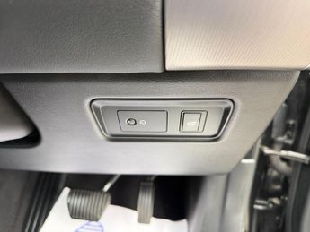 Land Rover Range Rover Sport 3.0 SD V6 HSE Auto 4WD Euro 6 (s/s) 5dr