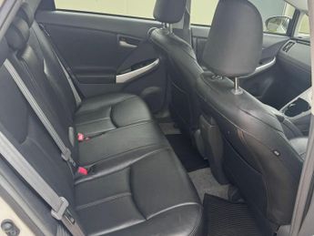 Toyota Prius 1.8 VVT-h T Spirit CVT Euro 5 (s/s) 5dr