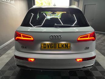 Audi Q5 2.0 TDI 40 S line S Tronic quattro Euro 6 (s/s) 5dr