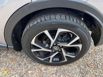 Toyota C-HR 1.8 VVT-h Dynamic CVT Euro 6 (s/s) 5dr