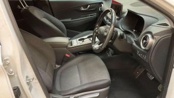 Hyundai KONA 64kWh Premium Auto 5dr (10.5kW Charger)