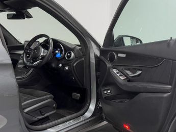 Mercedes-Benz GLC 2.0 GLC300e 13.5kWh AMG Line SUV 5dr Petrol Plug-in Hybrid G-Tro
