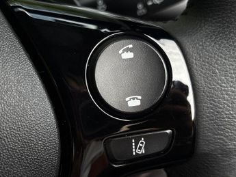 Toyota AYGO 1.0 VVT-i x-play x-shift Euro 6 5dr (Safety Sense)