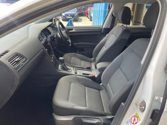 Volkswagen Golf 1.0 TSI SE Nav DSG Euro 6 (s/s) 5dr
