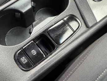 Kia Niro 1.6 GDi 2 DCT Euro 6 (s/s) 5dr