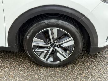 Kia Niro 1.6 GDi 2 DCT Euro 6 (s/s) 5dr