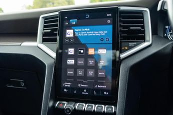 Volkswagen Amarok 2.0 TDI Style Auto 4Motion Euro 6 (s/s) 4dr