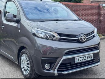 Toyota PROACE Verso 1.5D Shuttle Medium MPV MWB Euro 6 (s/s) 5dr (9 Seat)
