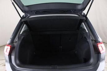 Volkswagen Tiguan 1.5 TSI Life DSG Euro 6 (s/s) 5dr