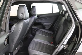 Volkswagen ID.4 Pro Performance 77kWh Life Auto 5dr